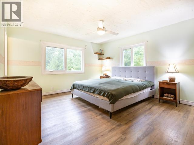 2560 MAYWOOD ROAD, Powell River