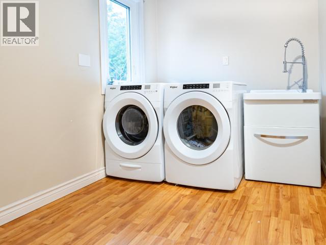 2560 MAYWOOD ROAD, Powell River