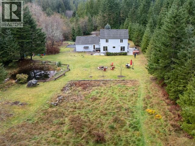 2560 MAYWOOD ROAD, Powell River