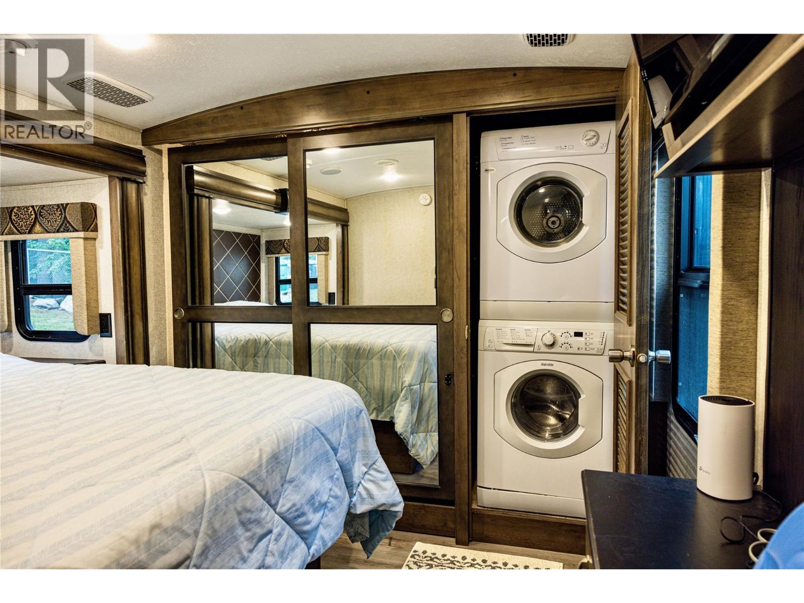  8253 97A Highway, Mara