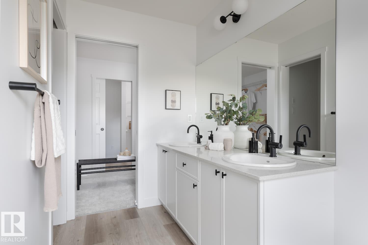 3245 DIXON WY SW, Edmonton