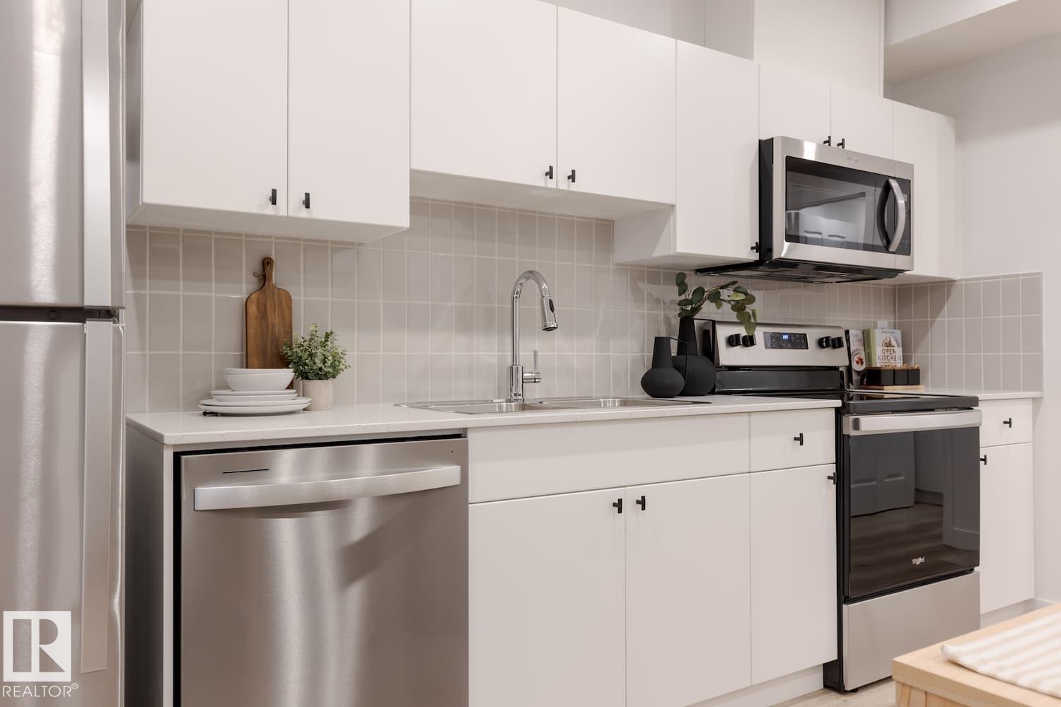 3245 DIXON WY SW, Edmonton