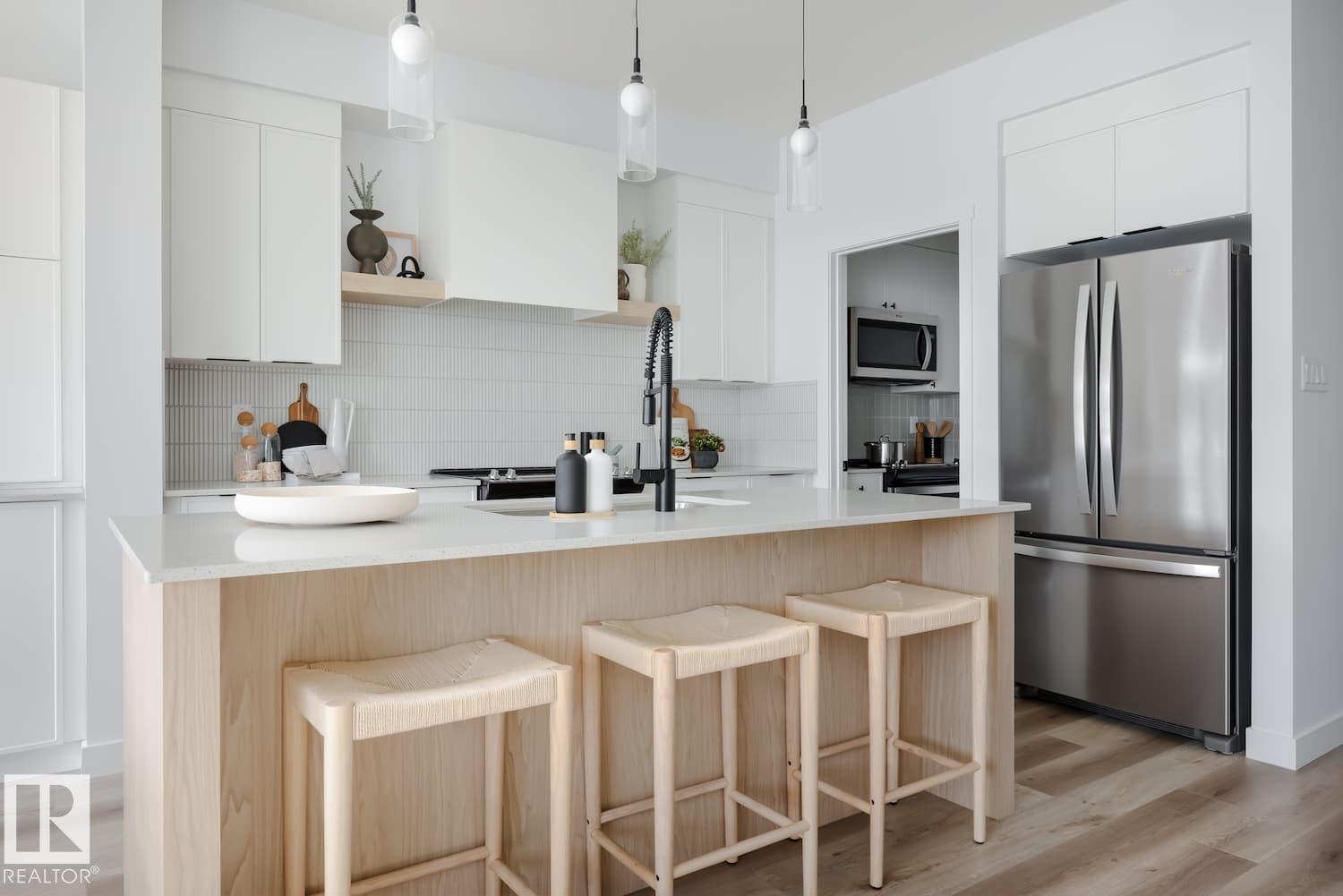 3245 DIXON WY SW, Edmonton