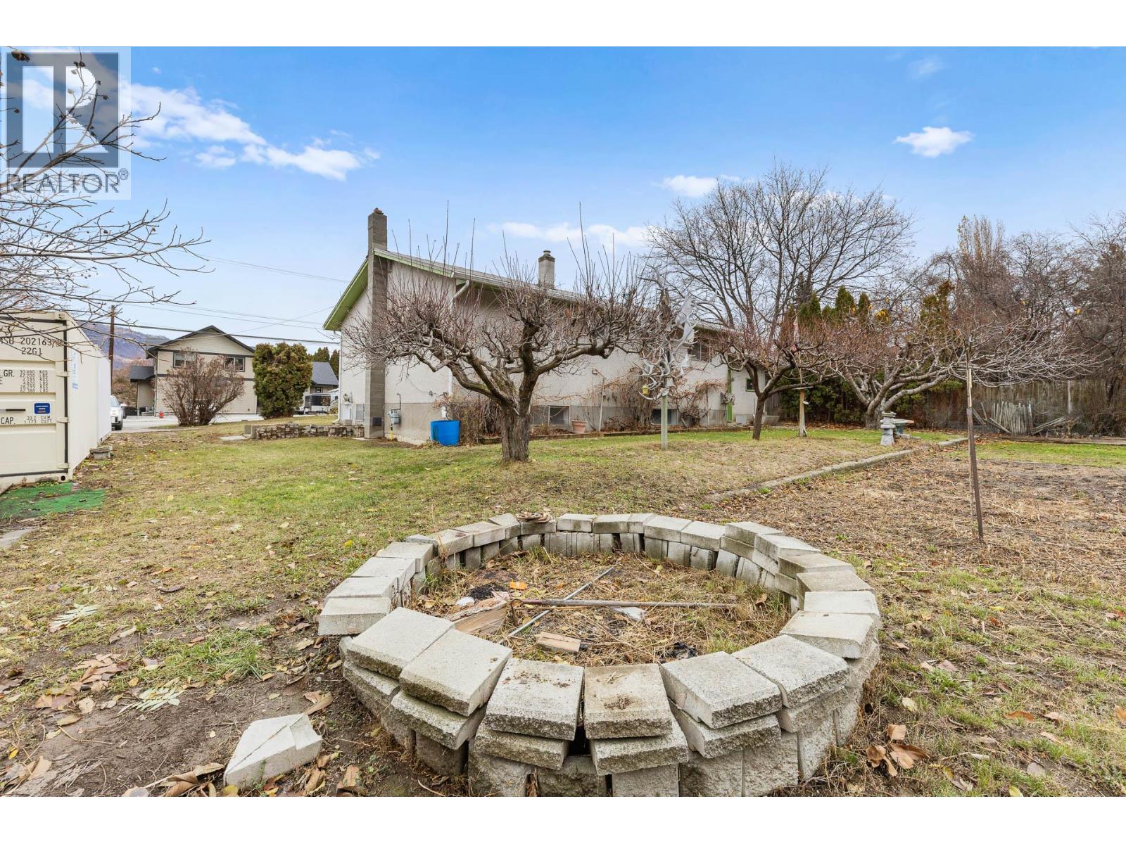  1451 Ross Road, West Kelowna