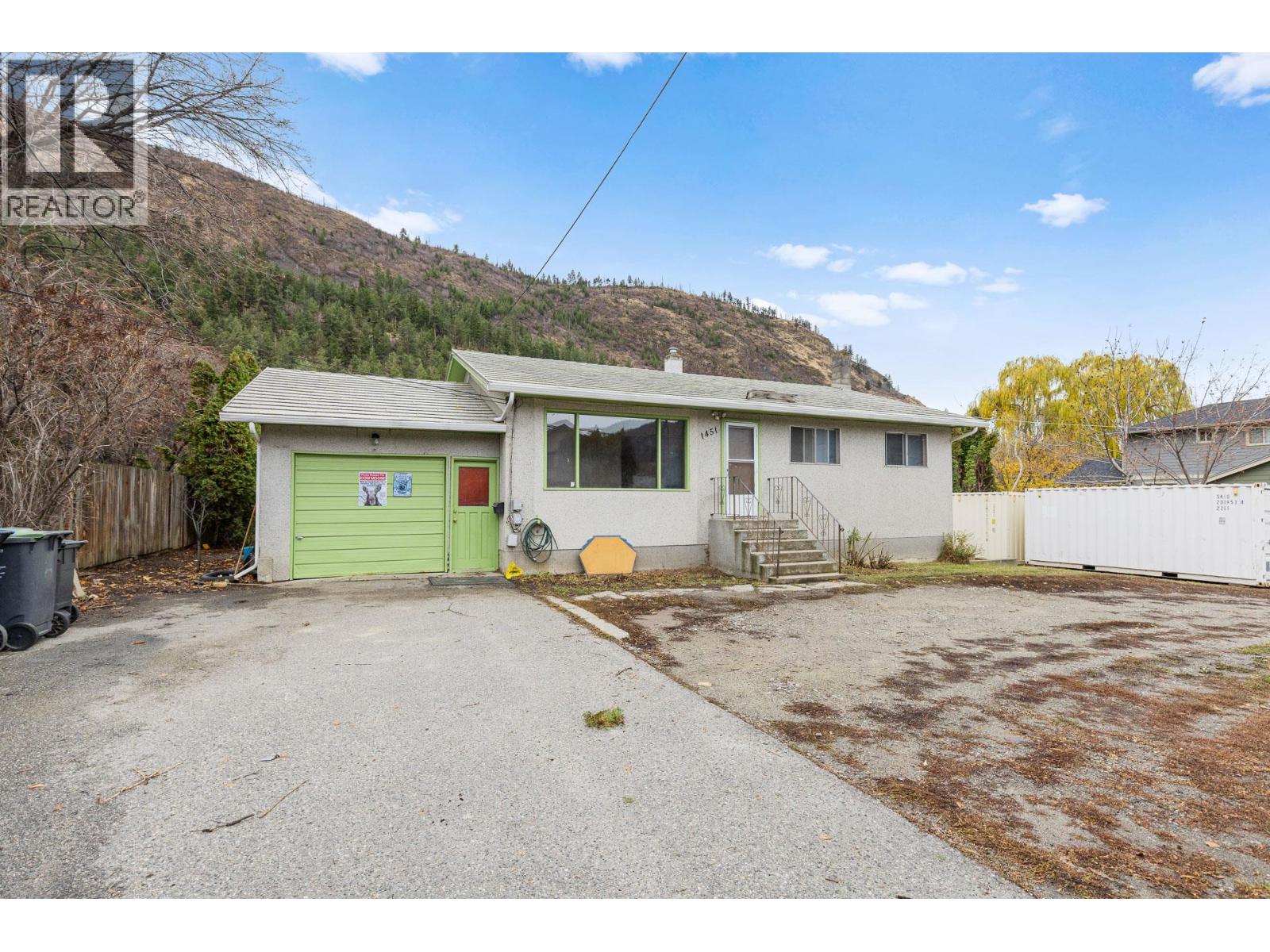  1451 Ross Road, West Kelowna
