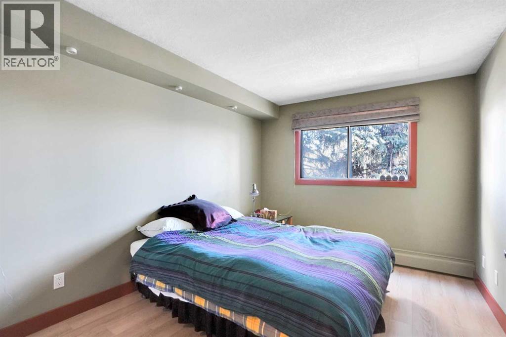 Single Family House for Sale in   A Street NE Renfrew Calgary 