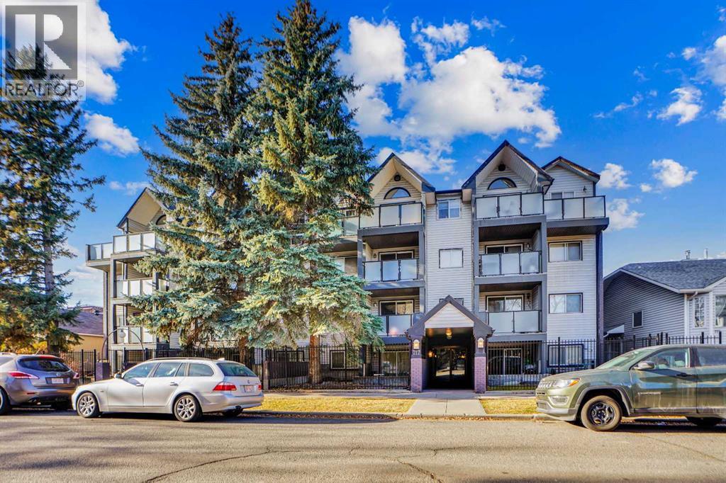 Single Family House for Sale in   A Street NE Renfrew Calgary 