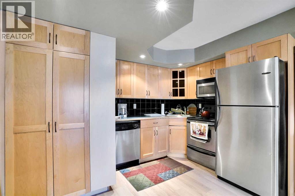 Single Family House for Sale in   A Street NE Renfrew Calgary 