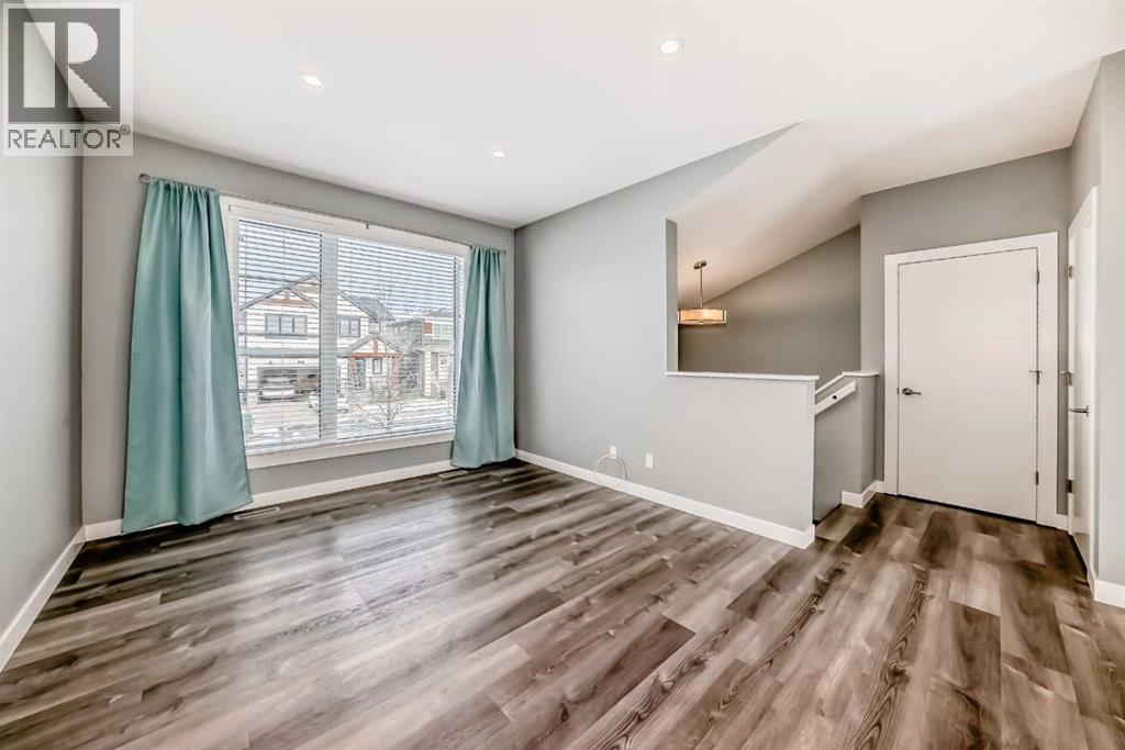 Single Family House Bi-level for Sale in  Ellington Crescent Evergreen Red Deer 