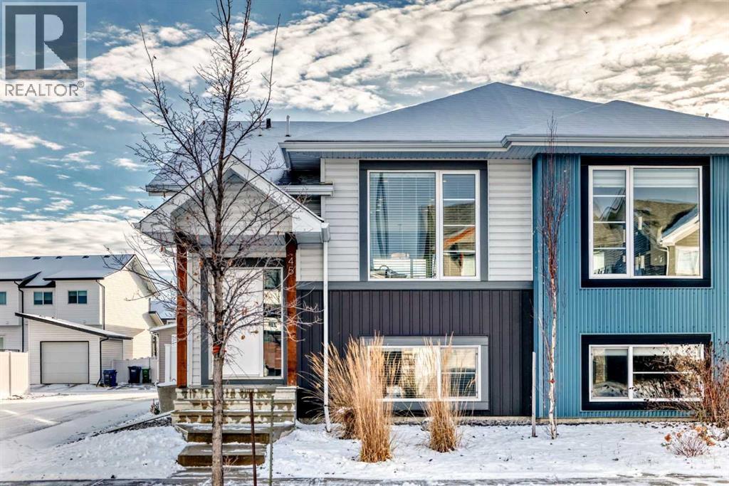 Single Family House Bi-level for Sale in  Ellington Crescent Evergreen Red Deer 