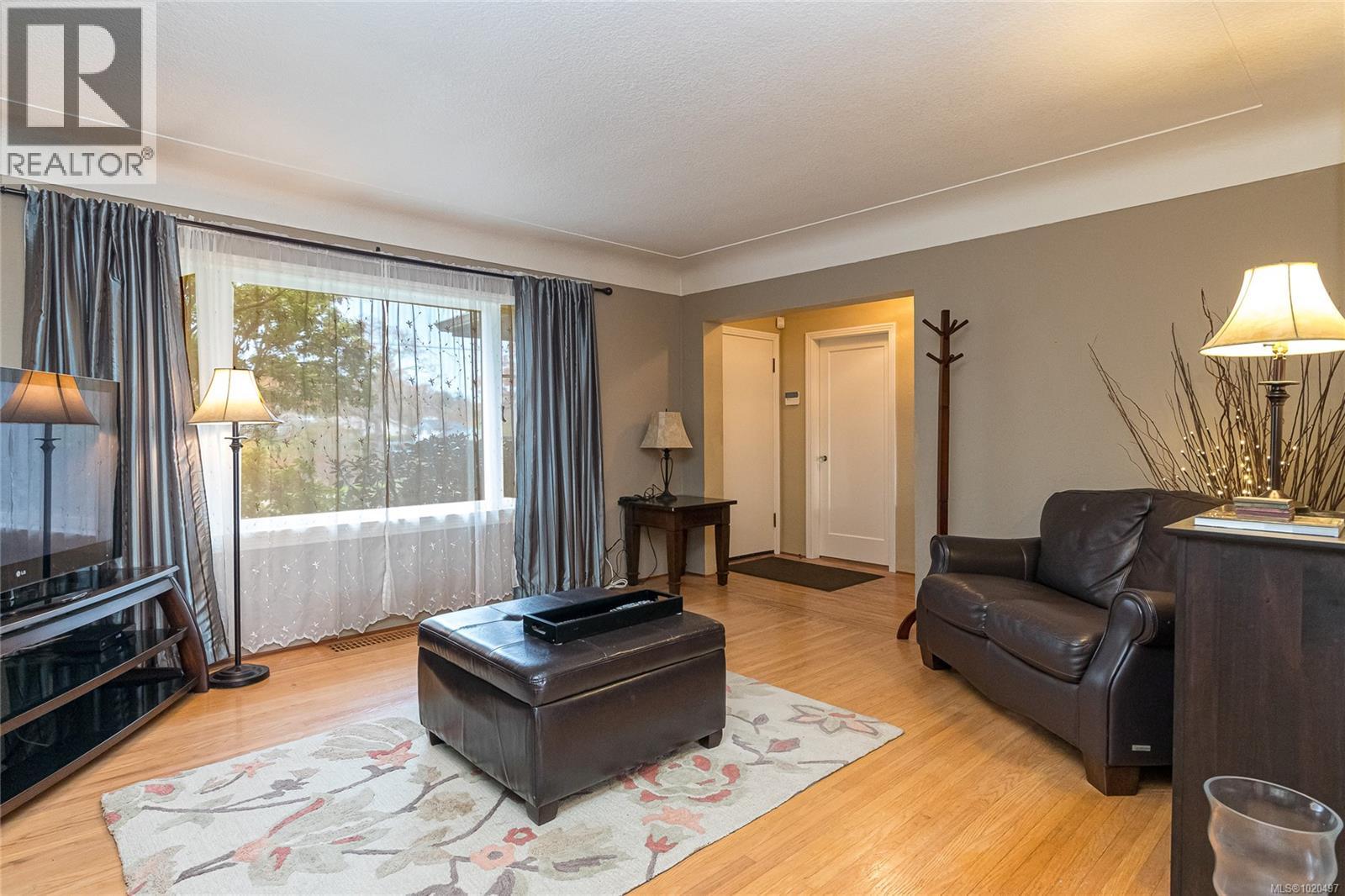  1465 Derby Road, Saanich