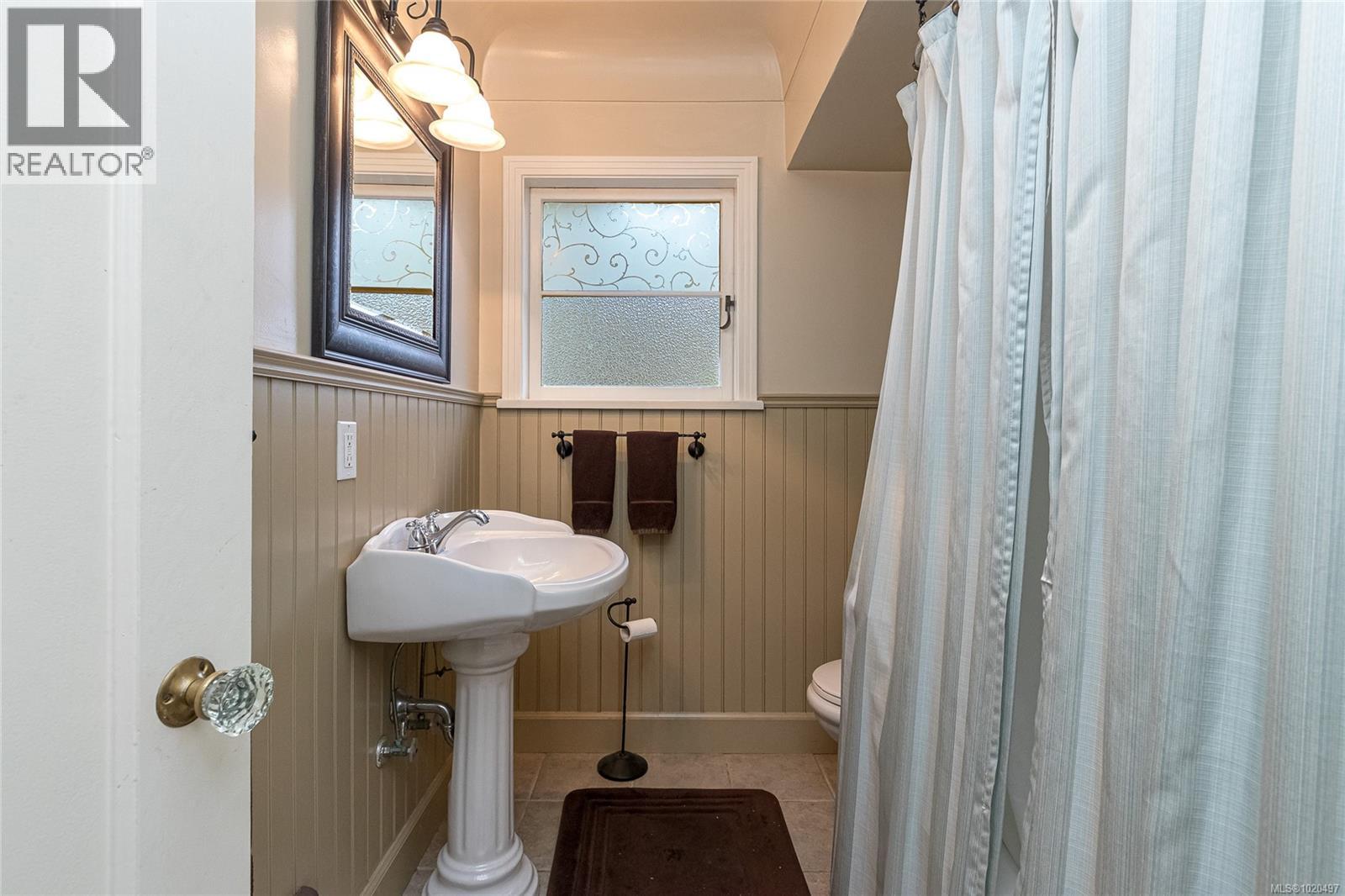  1465 Derby Road, Saanich