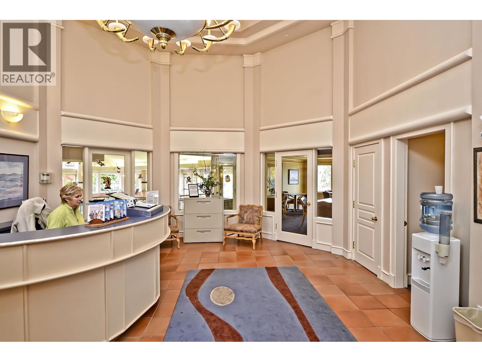 14 4400 Gallaghers Drive East, Kelowna