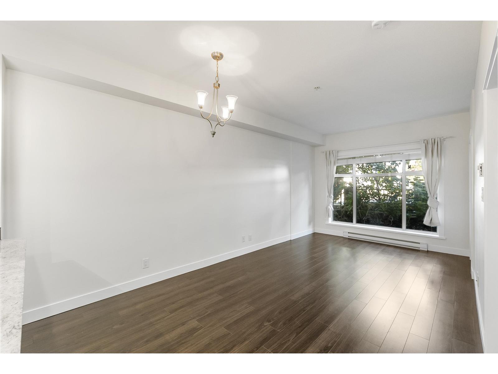 L115 13468 KING GEORGE Boulevard - photo 2