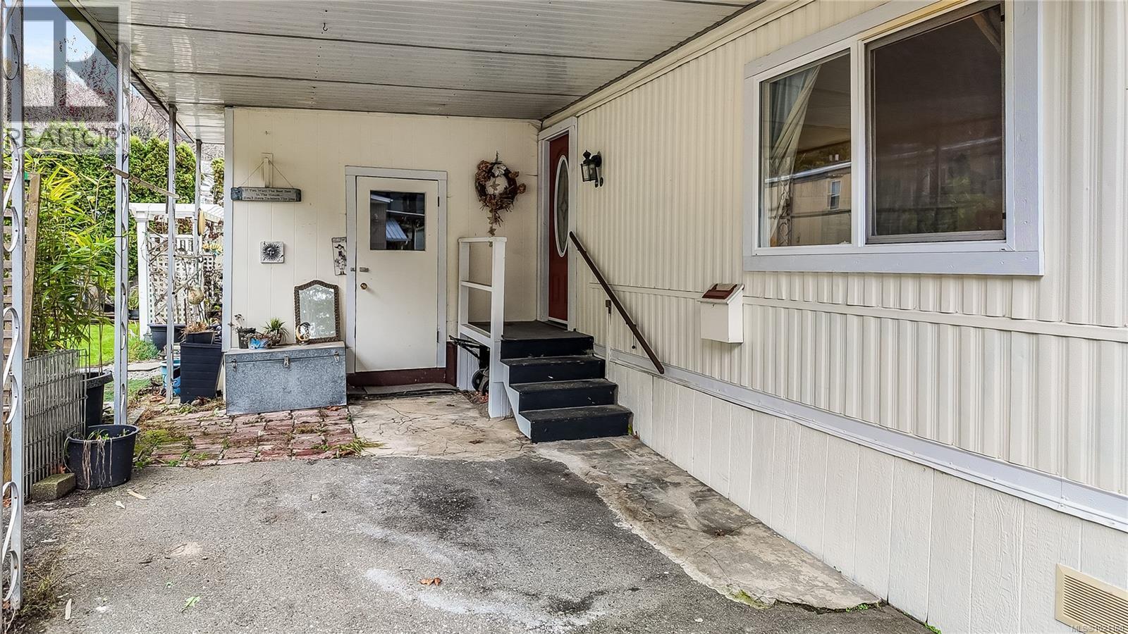 42 951 Homewood Rd, Campbell River