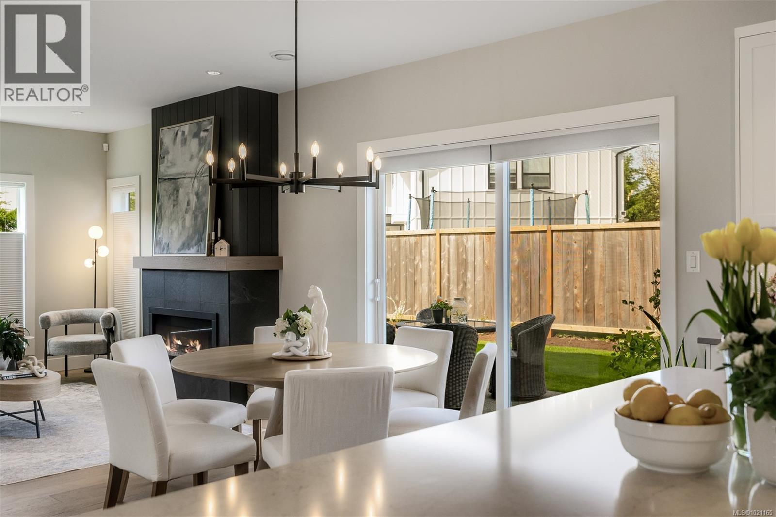 9350 East Saanich Rd, North Saanich