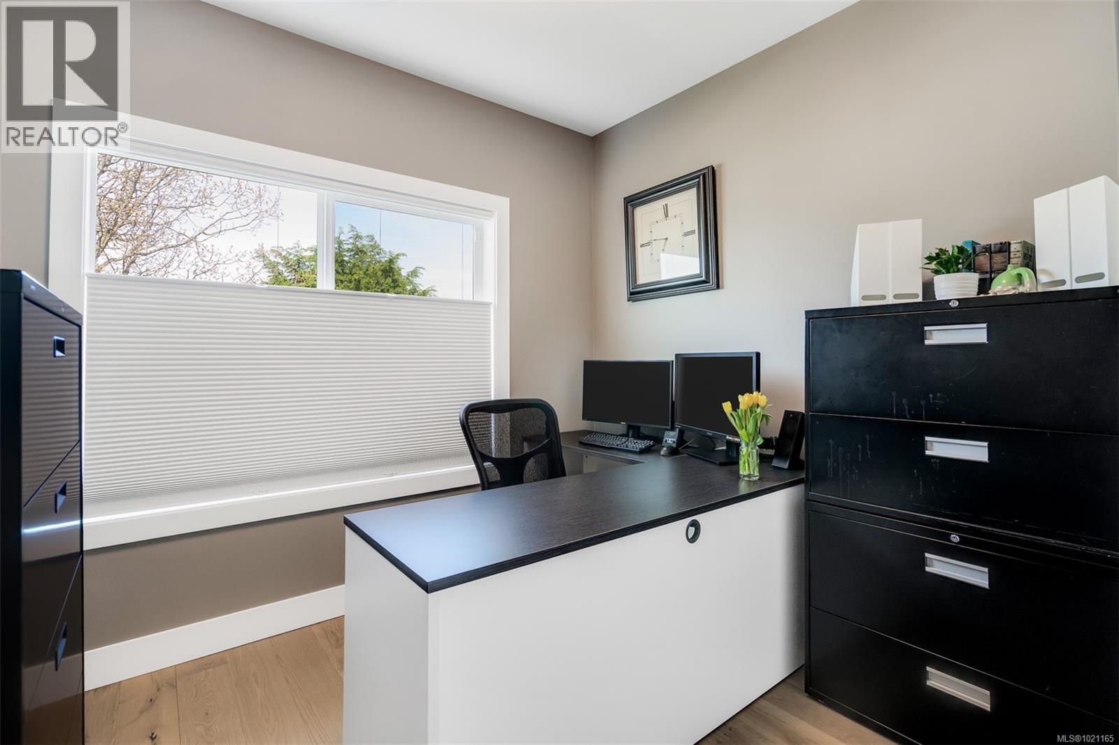 9350 East Saanich Rd, North Saanich