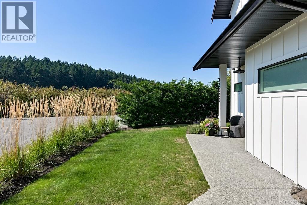 9350 East Saanich Rd, North Saanich