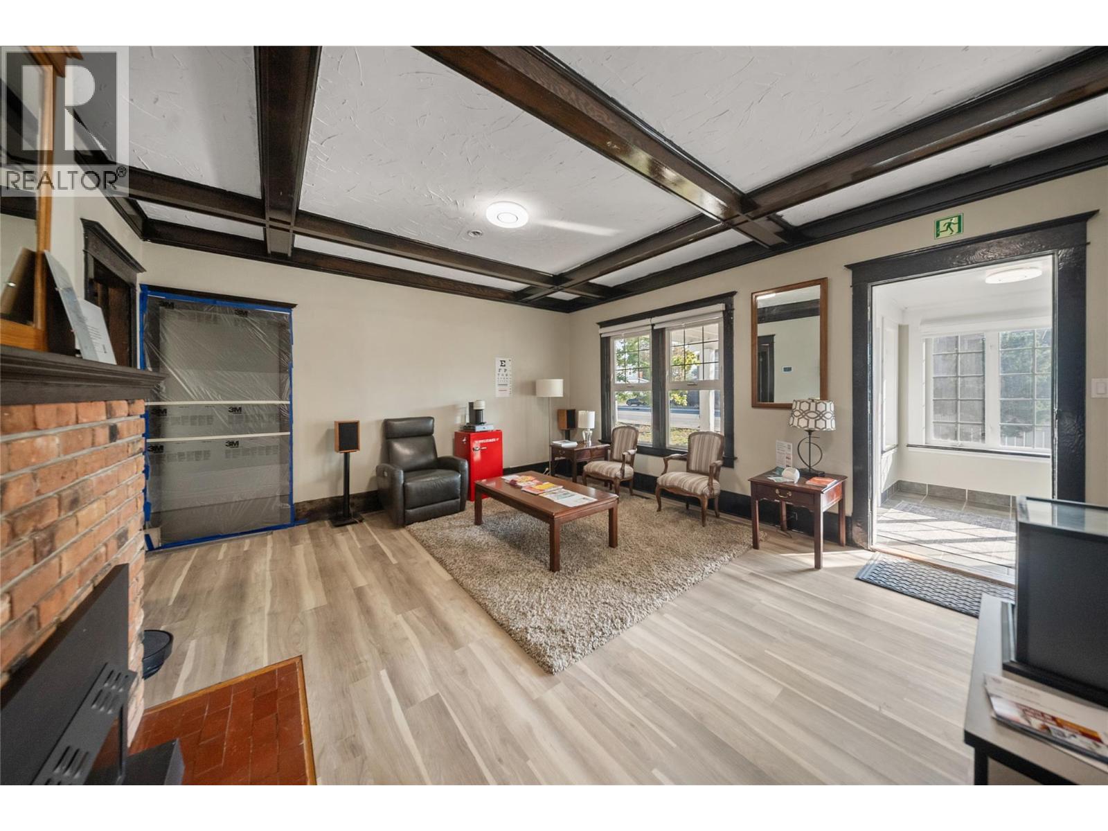  2340 Pandosy Street, Kelowna