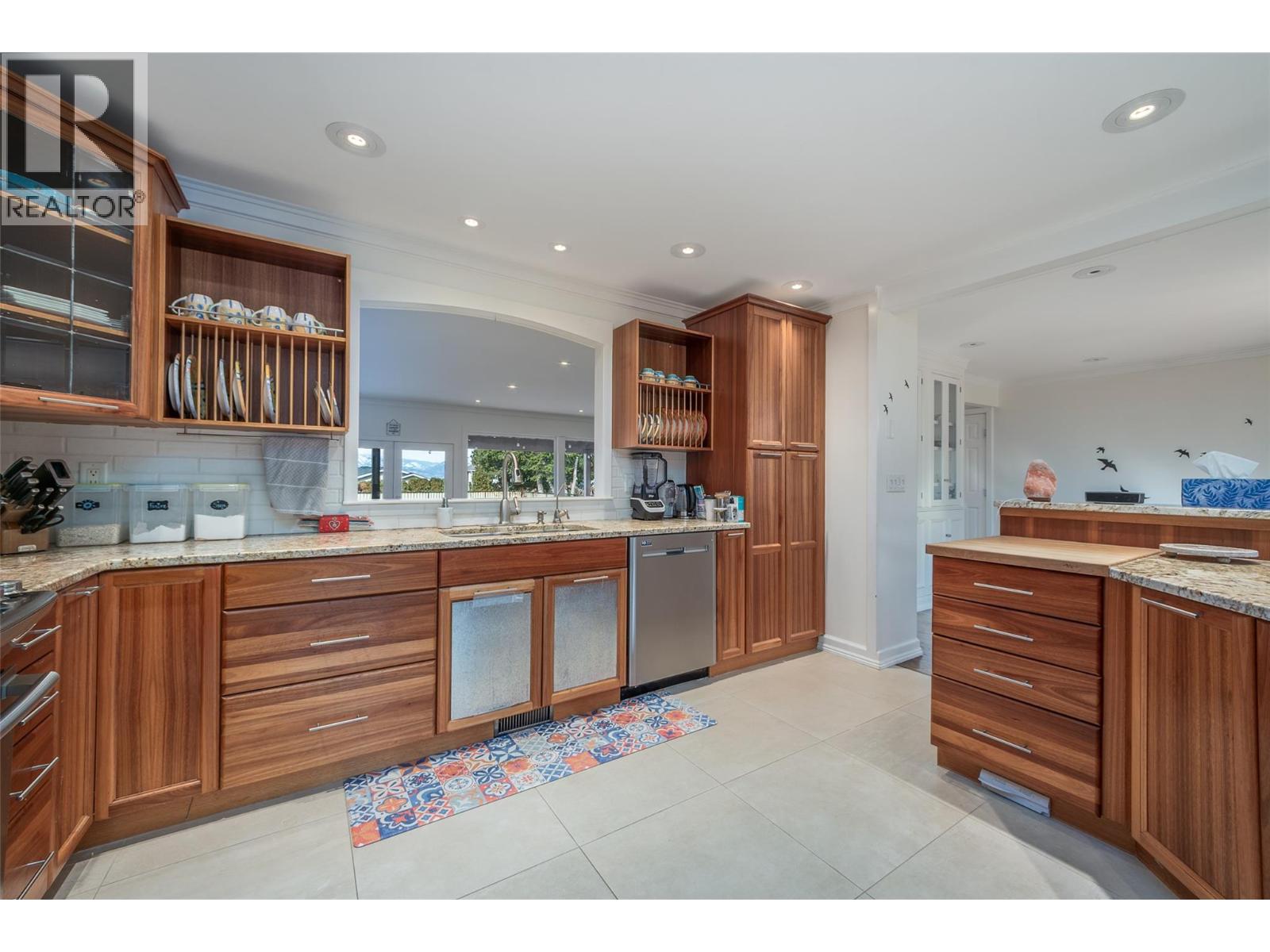  514 Hawes Court, Kelowna