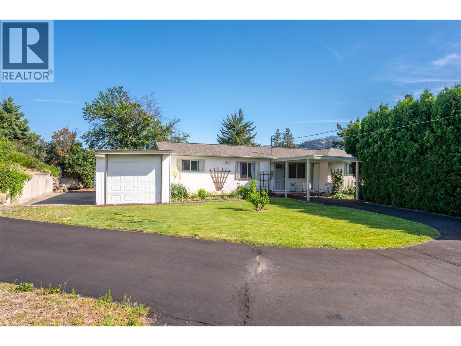  4836/4840 Barten Place, Okanagan Falls