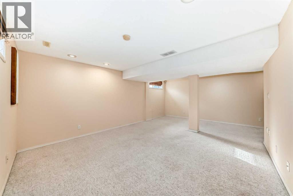 Single Family House for Sale in  Bridlewood Circle SW Bridlewood Calgary 