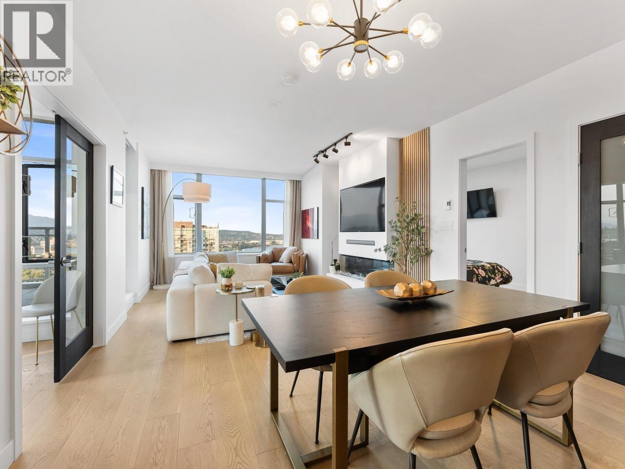 2301 280 ROSS DRIVE, New Westminster