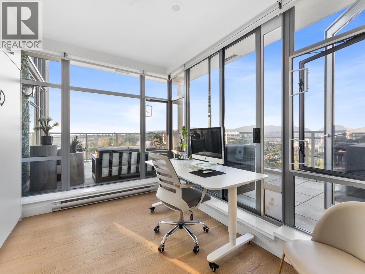 2301 280 ROSS DRIVE, New Westminster