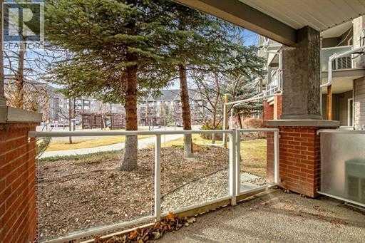 Single Family House for Sale in   Everstone Drive SW Evergreen Calgary 