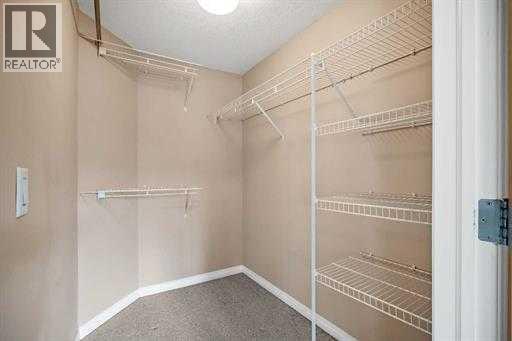 Single Family House for Sale in   Everstone Drive SW Evergreen Calgary 