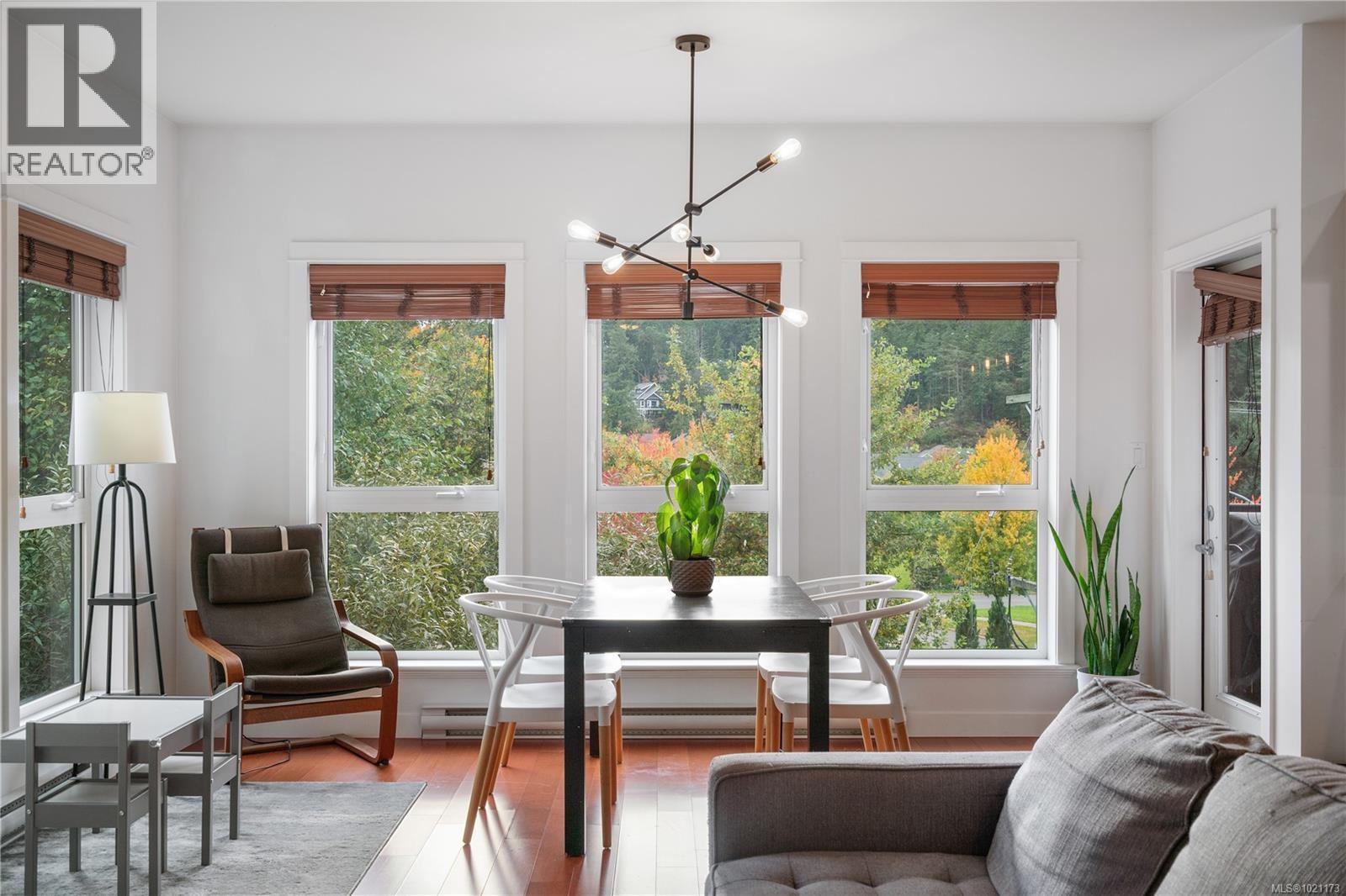 303 101 Nursery Hill Drive, View Royal