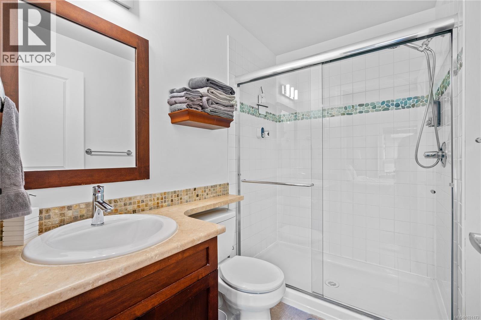 303 101 Nursery Hill Drive, View Royal