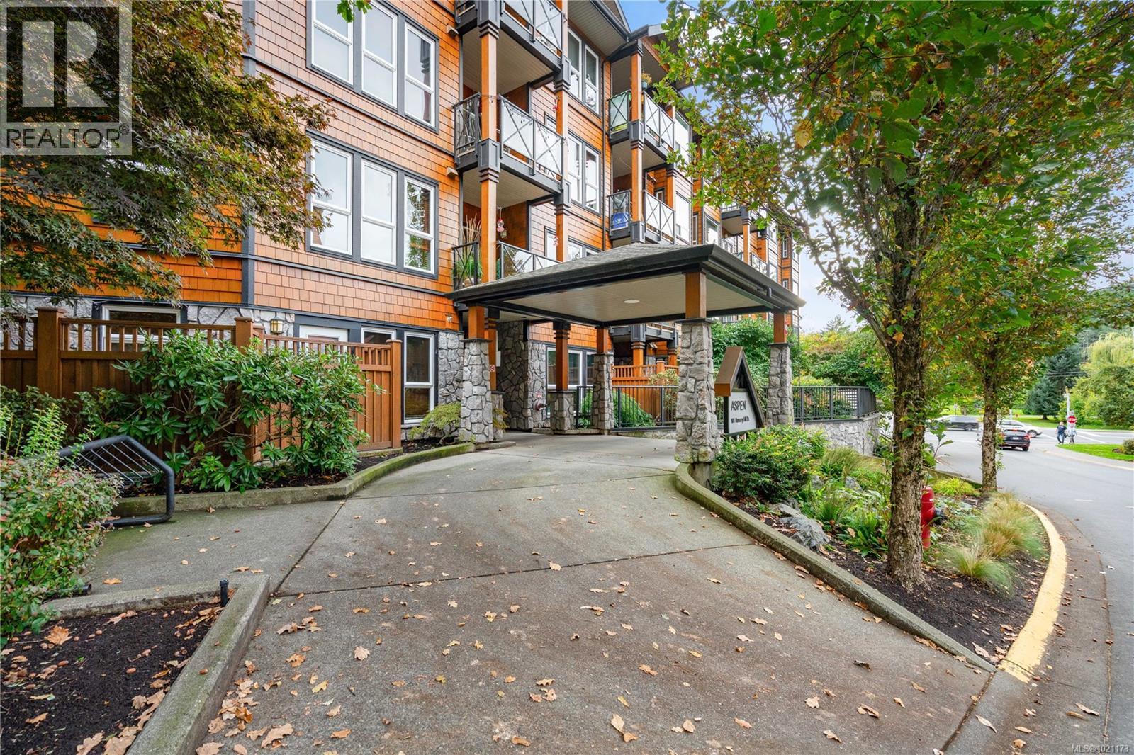 303 101 Nursery Hill Drive, View Royal