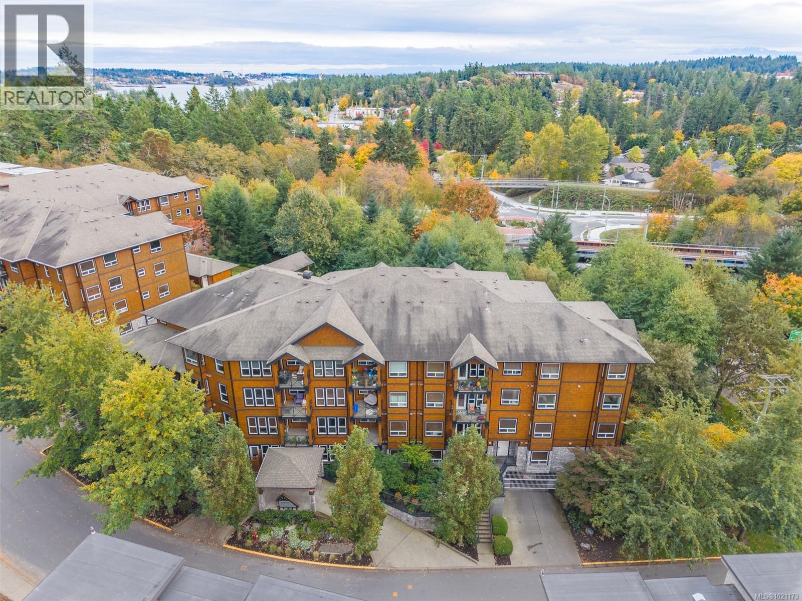 303 101 Nursery Hill Drive, View Royal