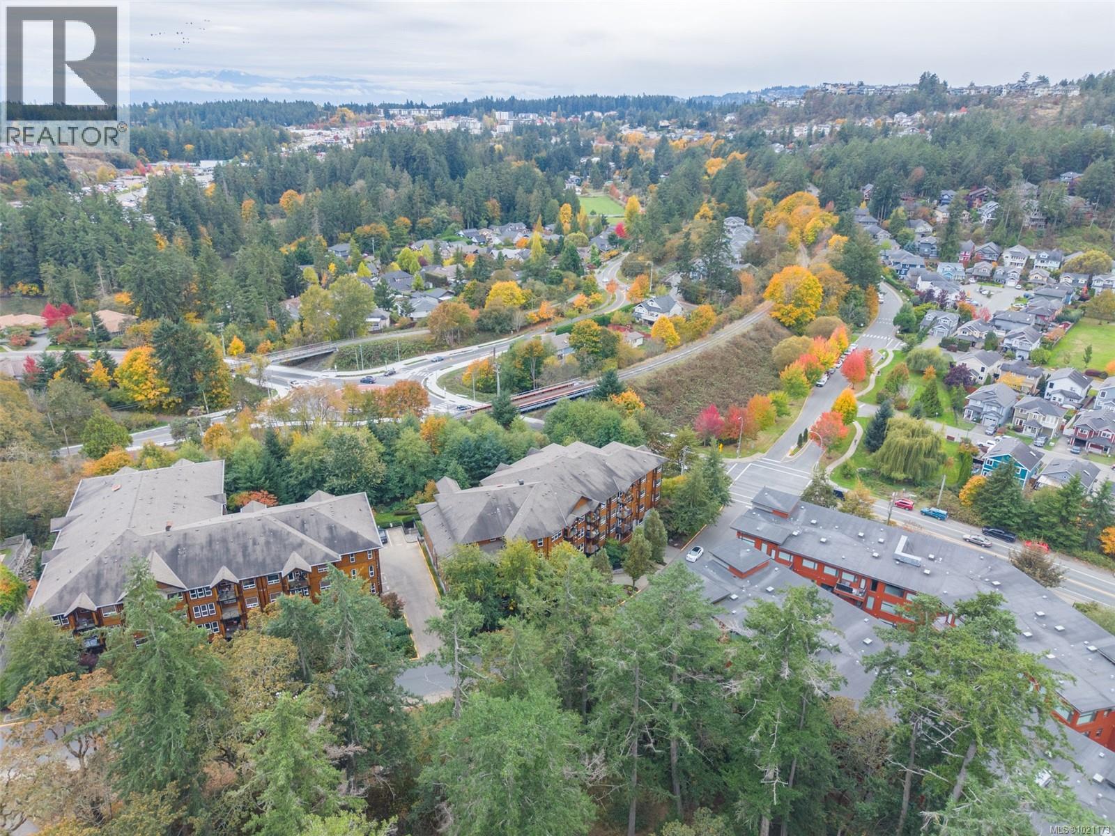 303 101 Nursery Hill Drive, View Royal