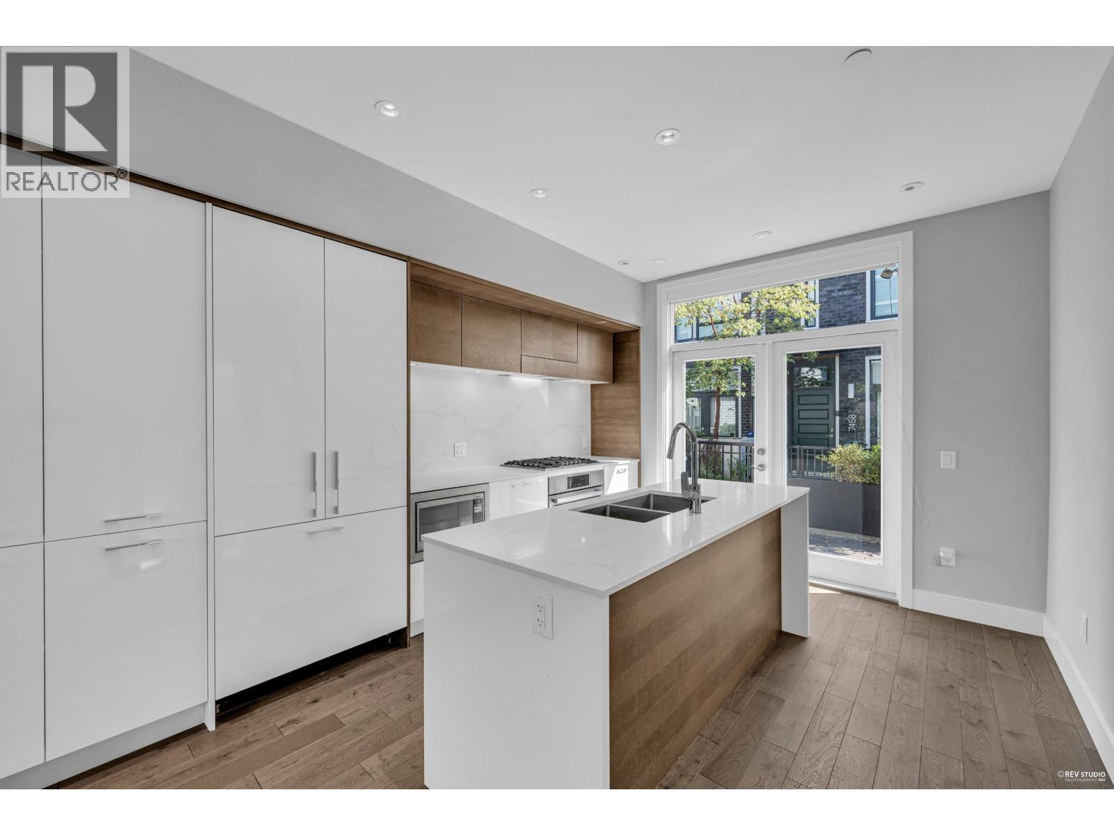 7478 GRANVILLE STREET, Vancouver