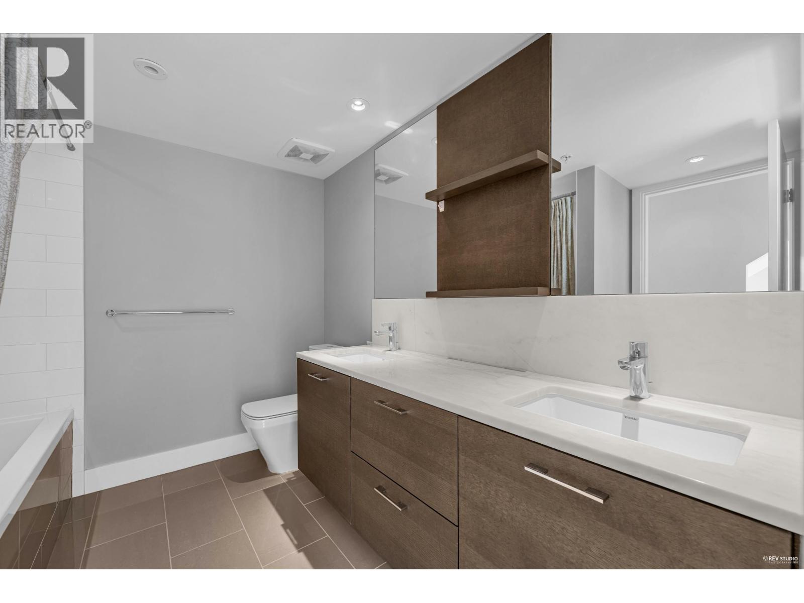 7478 GRANVILLE STREET, Vancouver