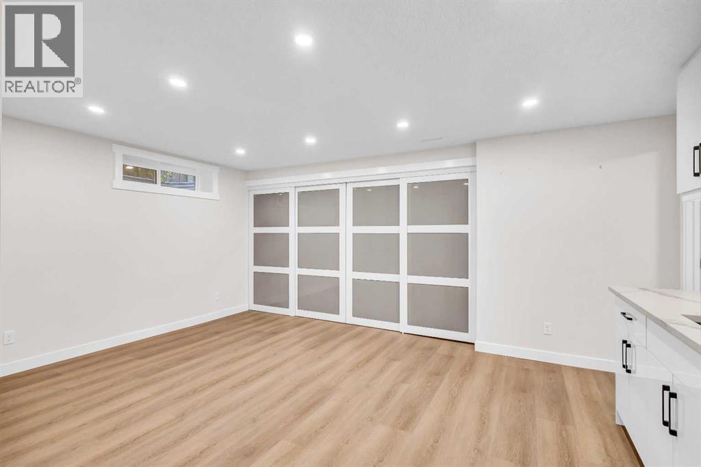 Single Family House for Sale in  Springbank Place SW Springbank Hill Calgary 