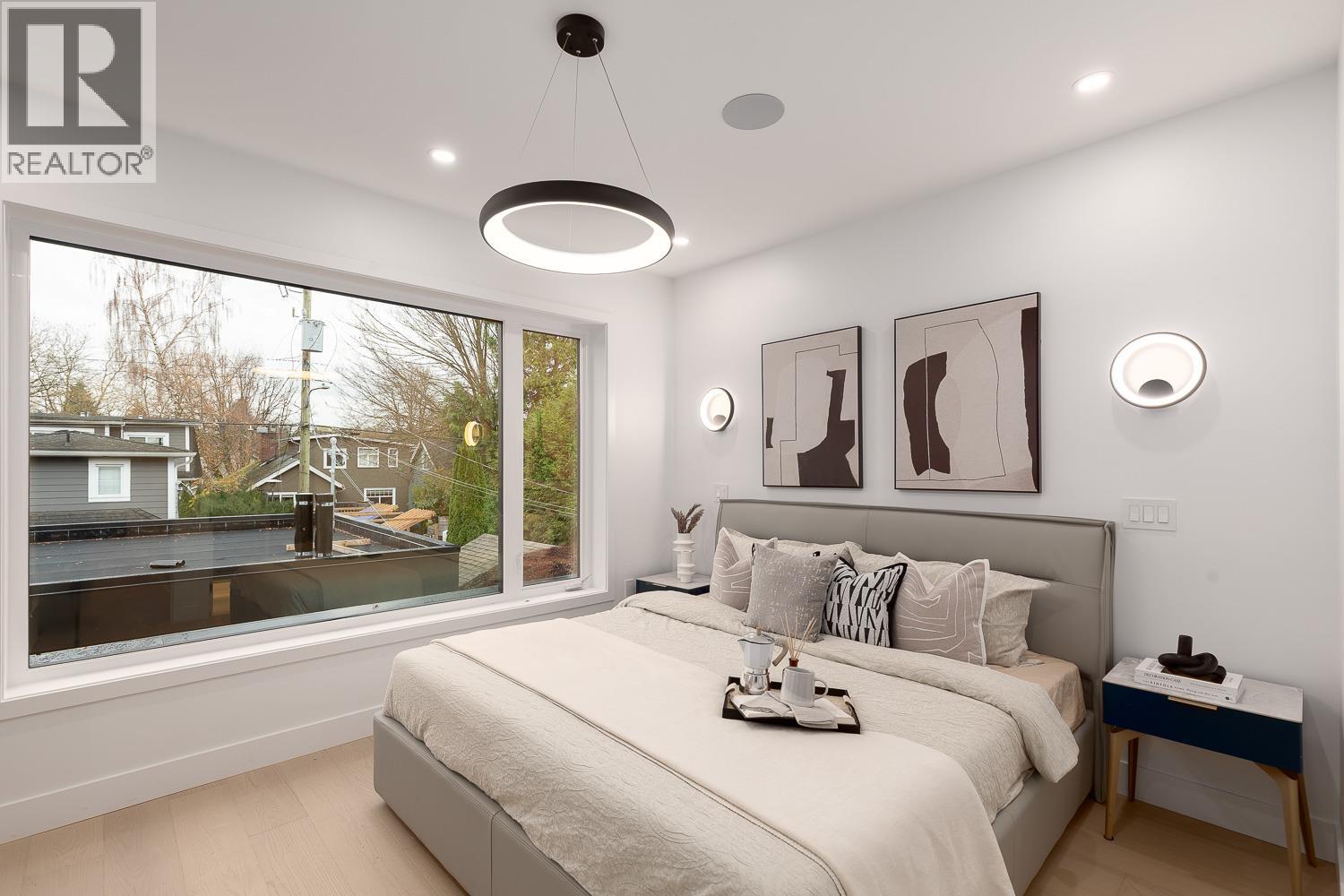 3 2976 W 13TH AVENUE, Vancouver