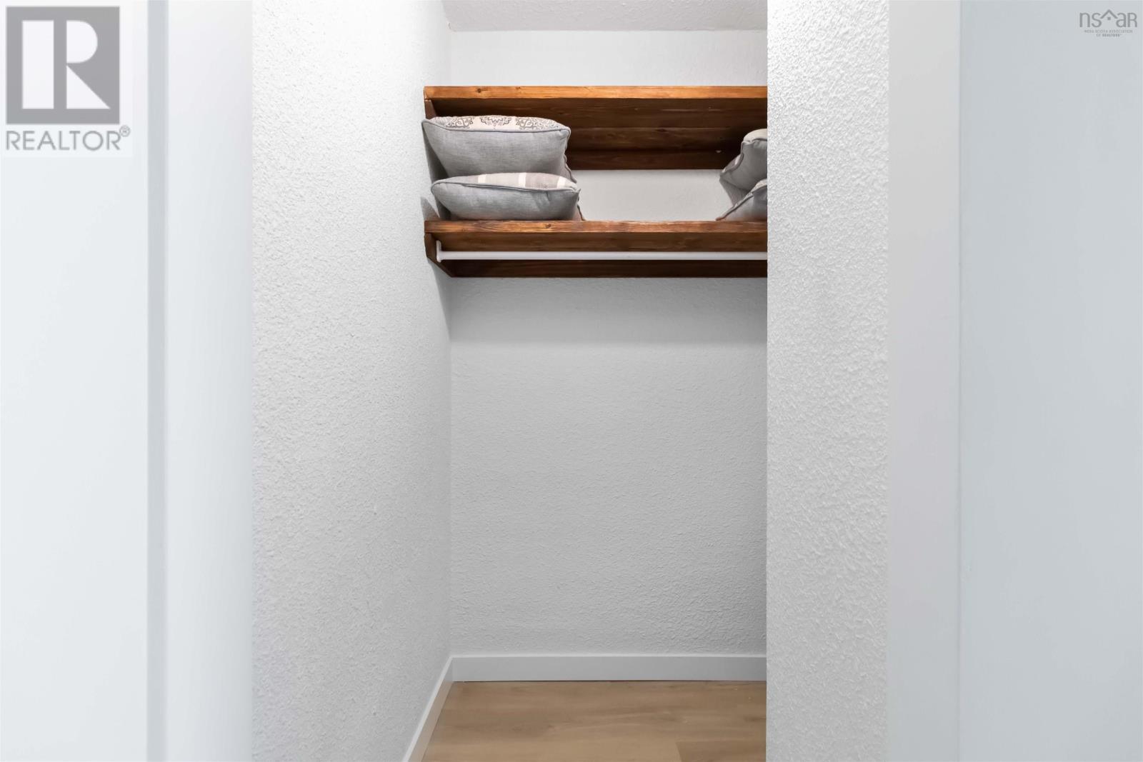 Property 20 of 25 of 1105 5572 North Ridge Road