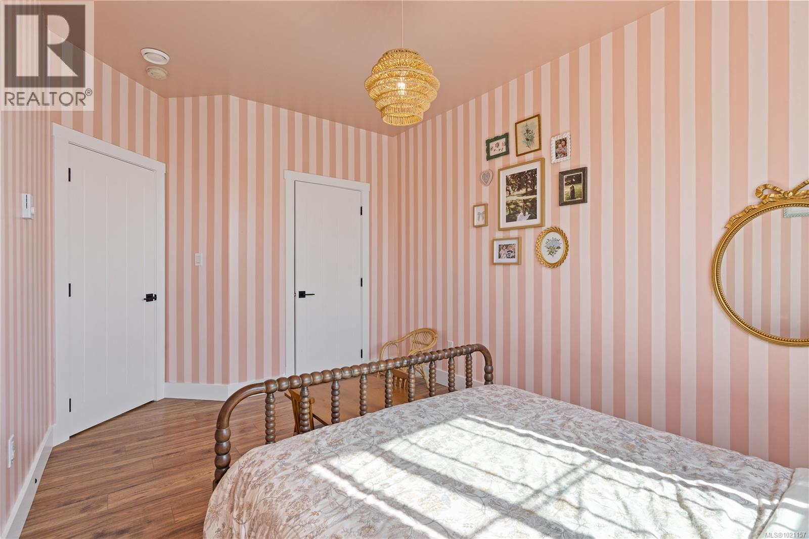 2316 Mountain Heights Dr, Sooke