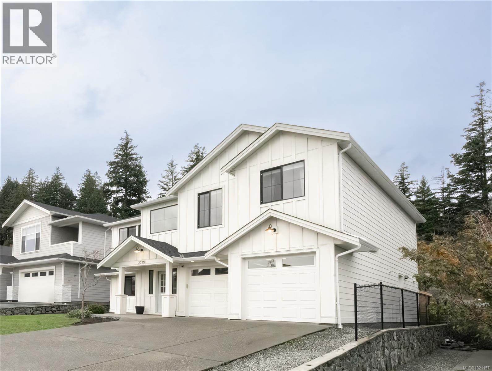 2316 Mountain Heights Dr, Sooke