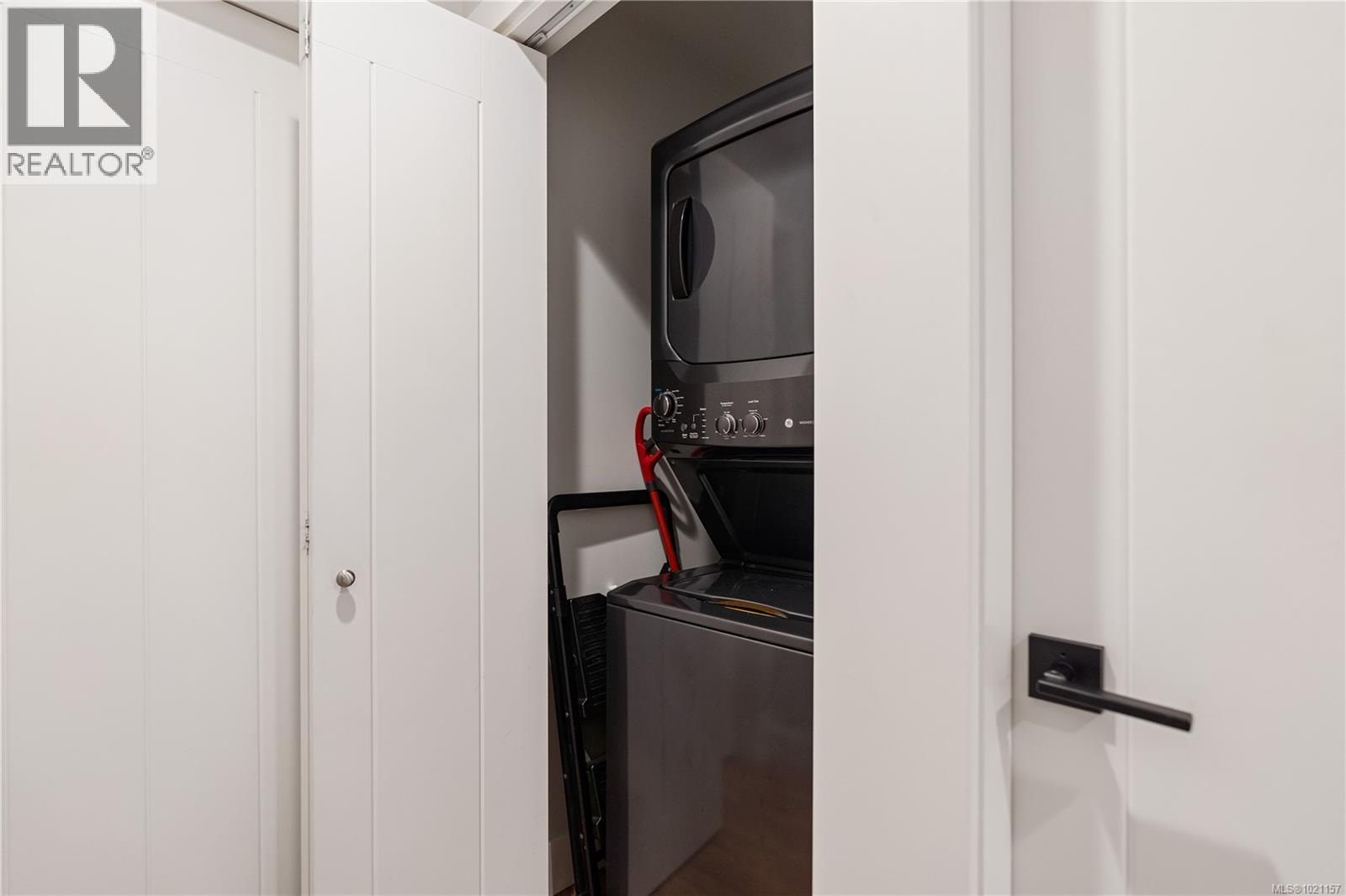 2316 Mountain Heights Dr, Sooke