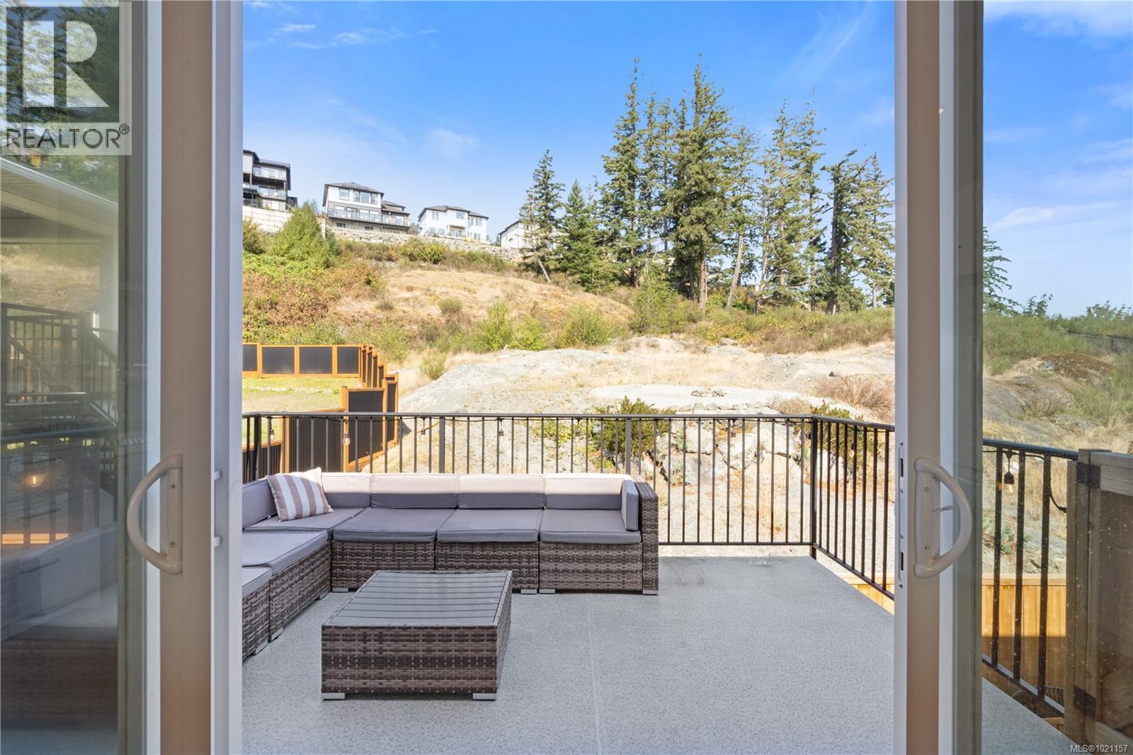2316 Mountain Heights Dr, Sooke