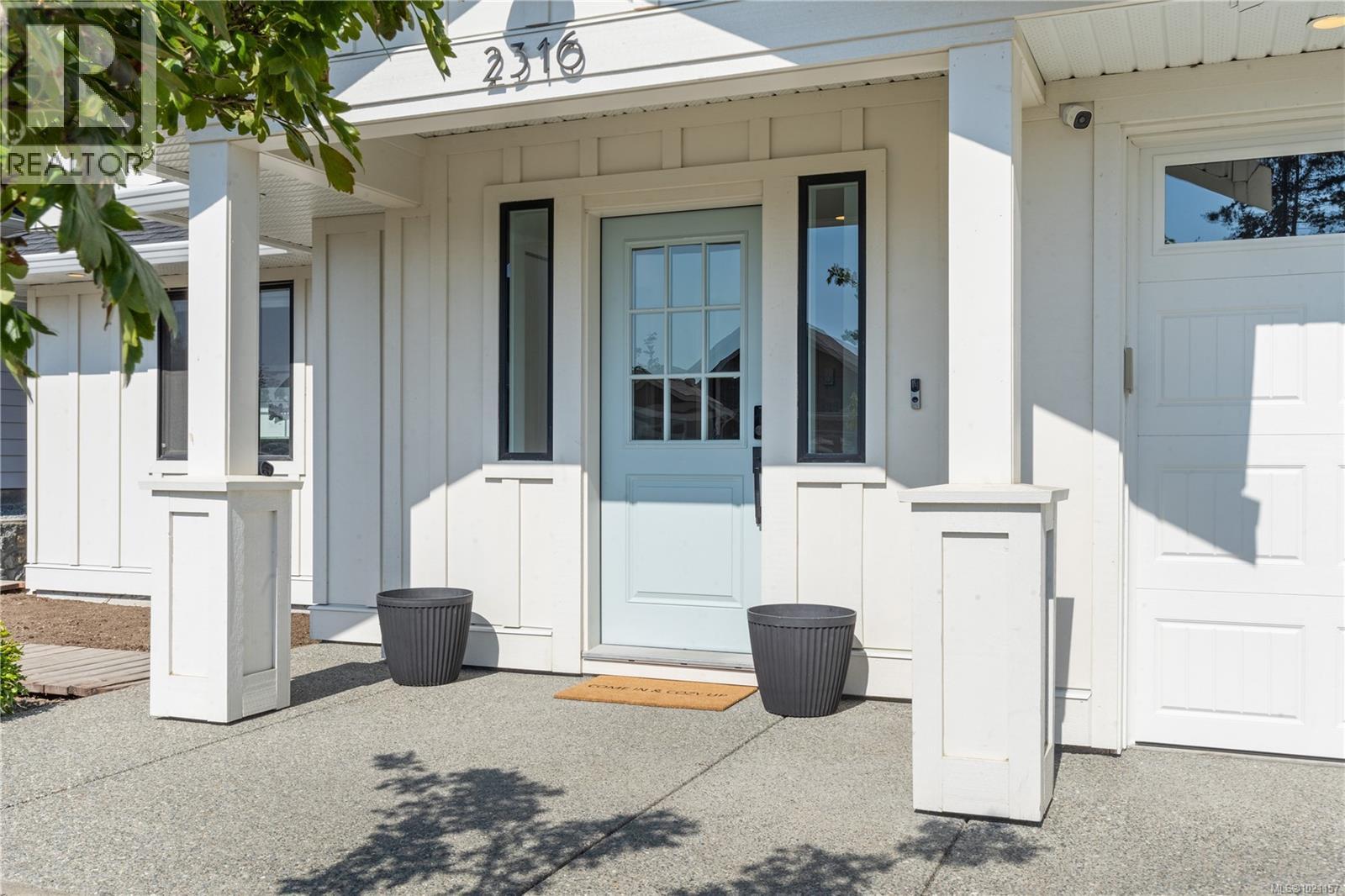 2316 Mountain Heights Dr, Sooke