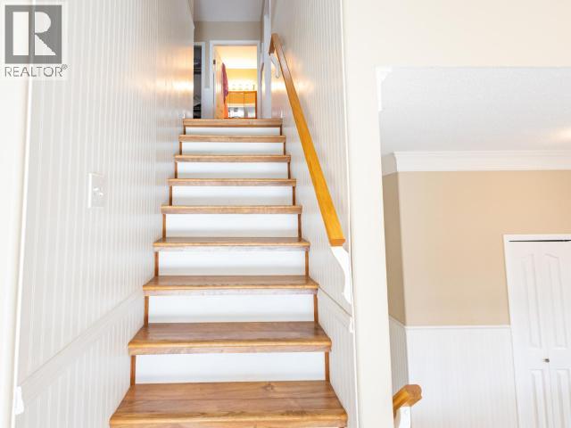 4989 FERNWOOD AVE, Powell River