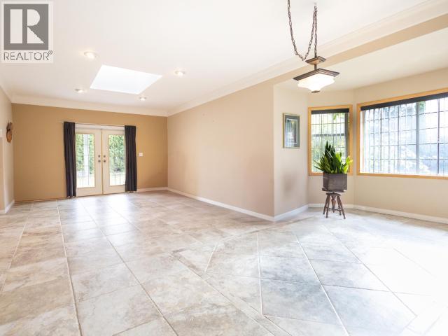 4989 FERNWOOD AVE, Powell River