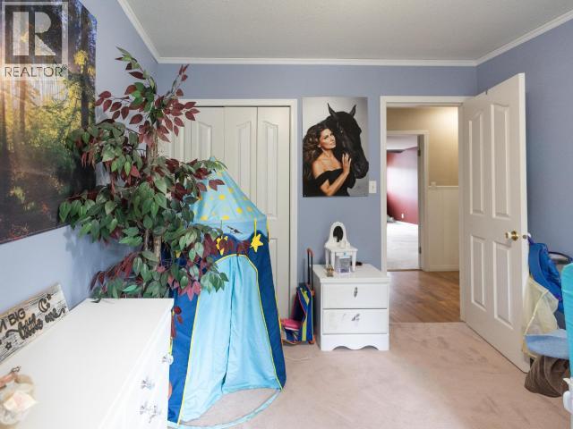 4989 FERNWOOD AVE, Powell River