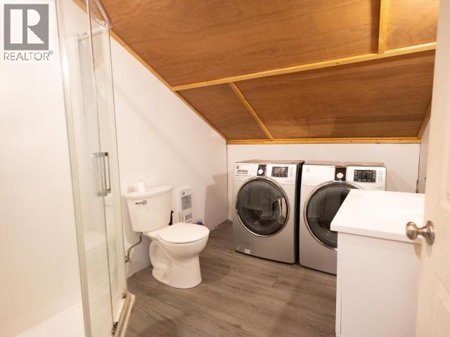 4989 FERNWOOD AVE, Powell River