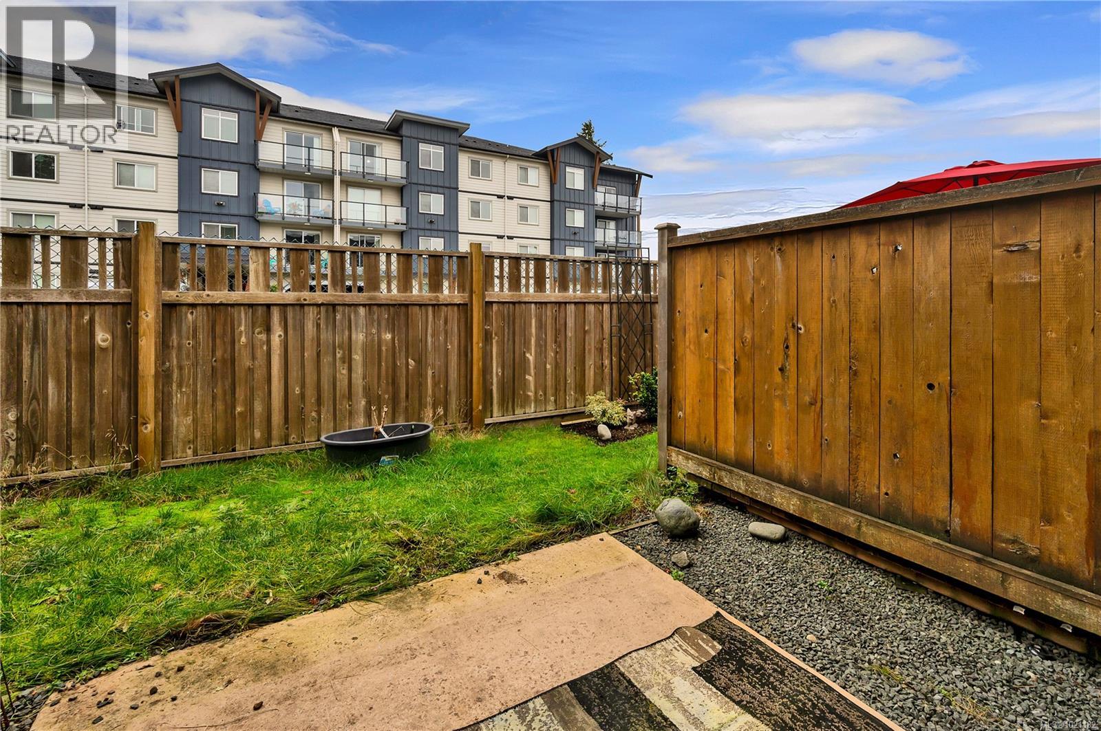 105 824 Island Hwy S, Campbell River